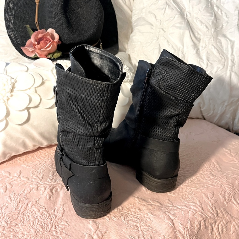 Jellypop Textured Black Combat Boots